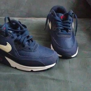 Air maxs